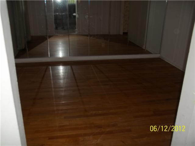 811 Raleigh Road Anderson, IN 46012 - Photo 5 of 8