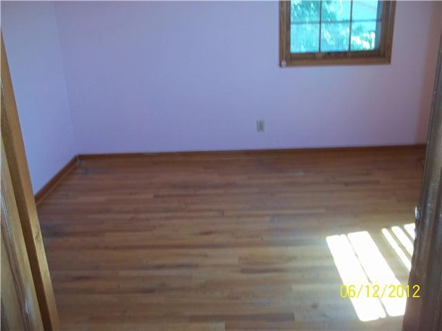 811 Raleigh Road Anderson, IN 46012 - Photo 6 of 8