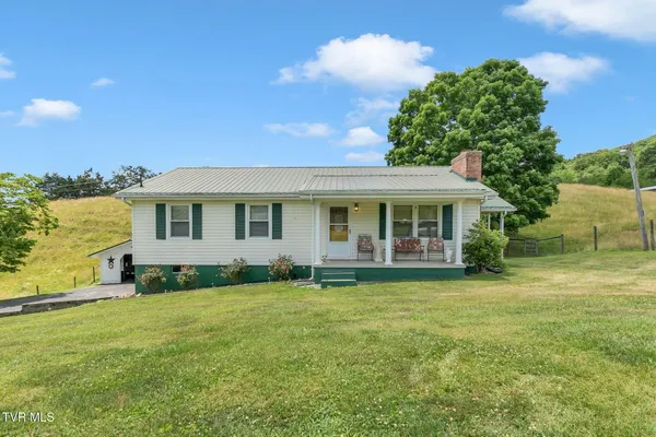 $325,000 | 16044 Hamilton Street, Mendota, VA 24270
