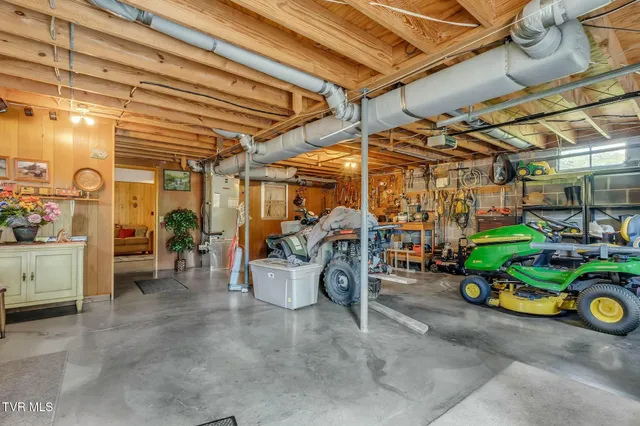 $325,000 | 16044 Hamilton Street, Mendota, VA 24270