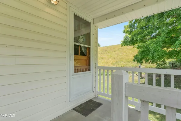 $325,000 | 16044 Hamilton Street, Mendota, VA 24270