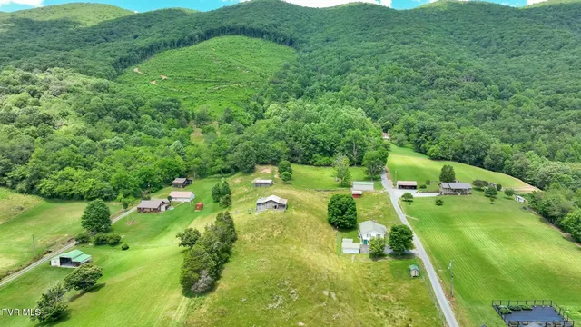 $325,000 | 16044 Hamilton Street, Mendota, VA 24270