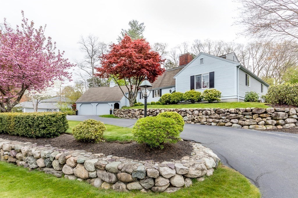 35 Thomas Lane Canton, MA 02021 - Photo 1 of 37 Gallery Image 1