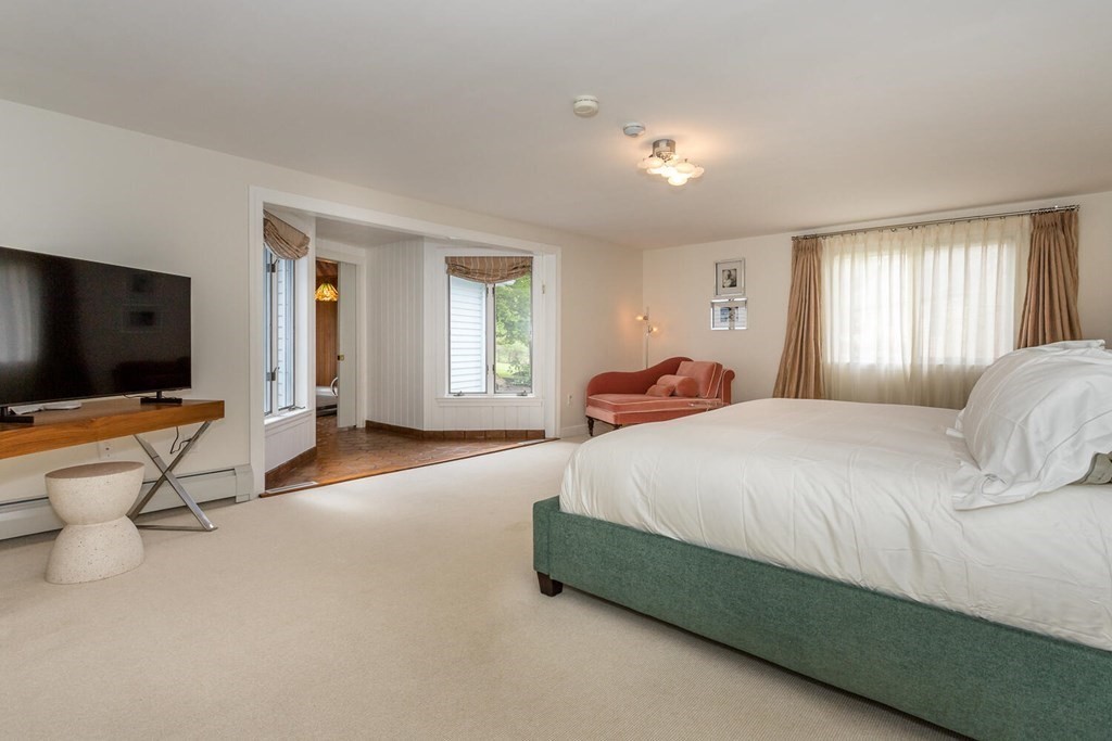 35 Thomas Lane Canton, MA 02021 - Photo 13 of 37 Gallery Image 13