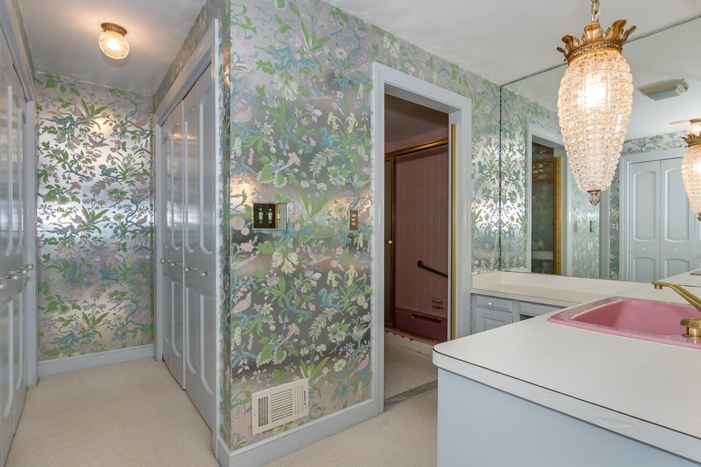 35 Thomas Lane Canton, MA 02021 - Photo 15 of 37 Gallery Image 15