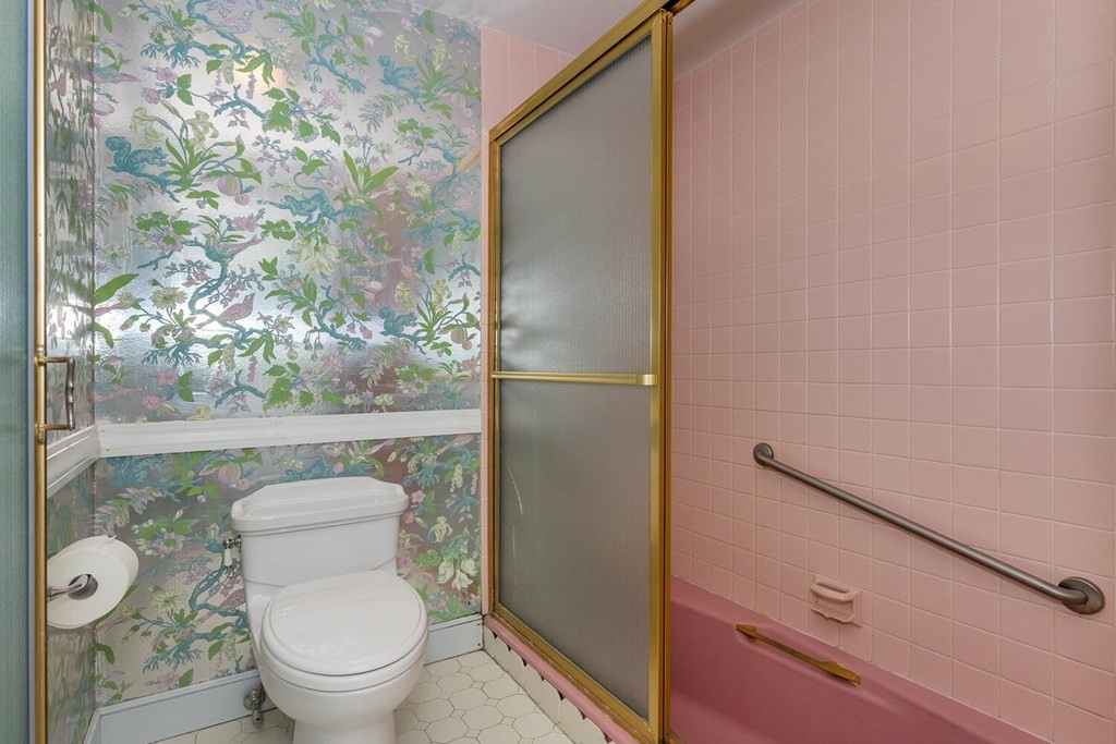 35 Thomas Lane Canton, MA 02021 - Photo 16 of 37 Gallery Image 16