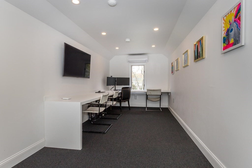 35 Thomas Lane Canton, MA 02021 - Photo 19 of 37 Gallery Image 19