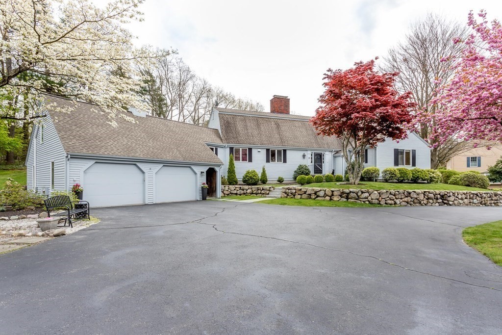 35 Thomas Lane Canton, MA 02021 - Photo 2 of 37 Gallery Image 2