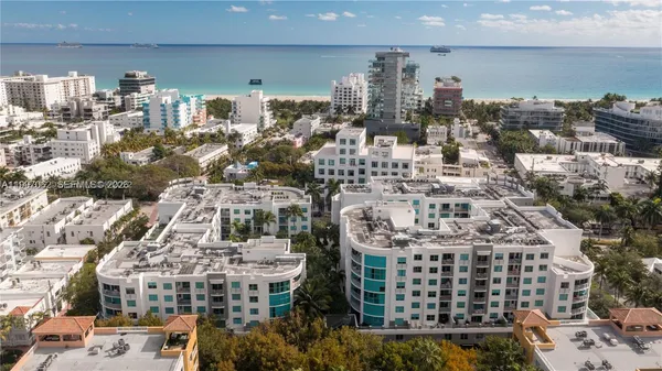 $5,200 | 110 Washington Avenue, Unit 2319, Miami Beach, FL 33139