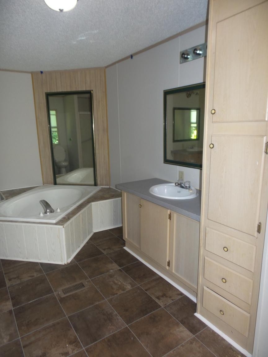 734 Chambers Road Jacksboro, TN 37757 - Photo 15 of 21 Gallery Image 15