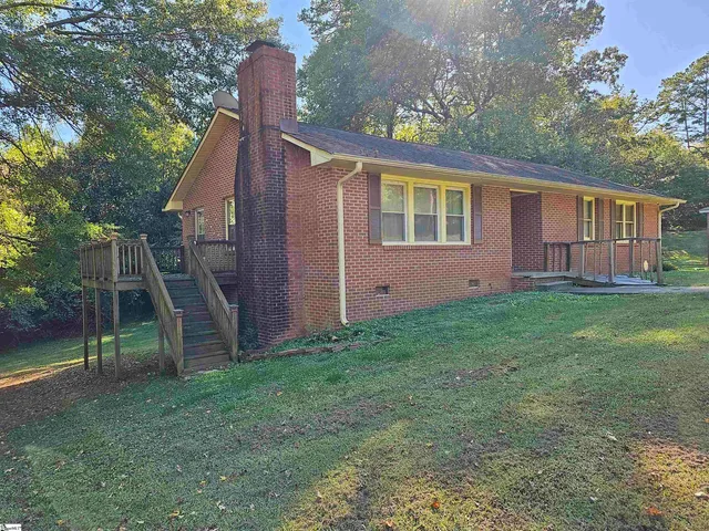 $185,000 | 204 Friendship Drive, West Union, SC 29696