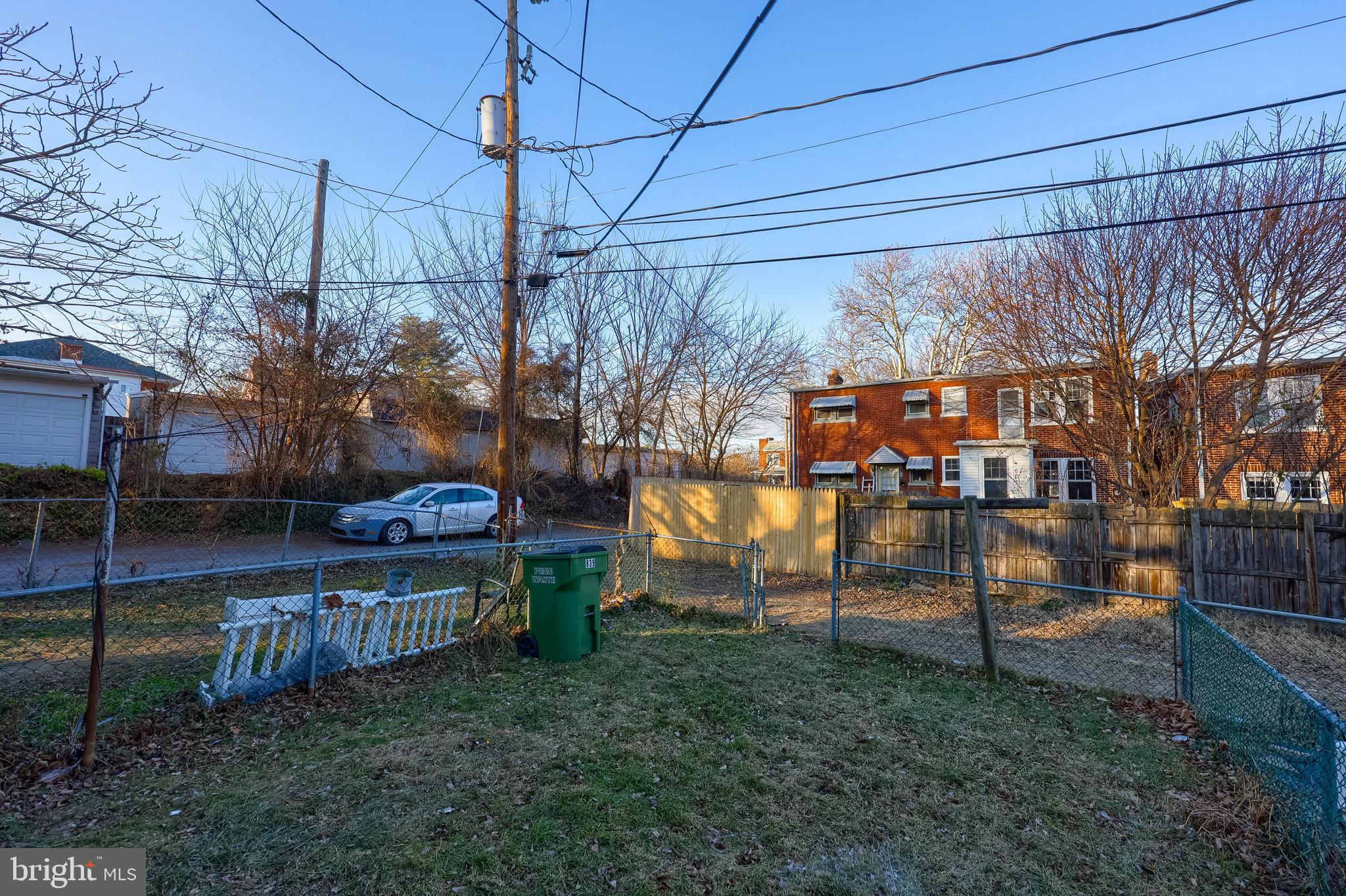 839 George Street Lancaster, PA 17603 - Photo 20 of 20 a view of backyard with wooden fence