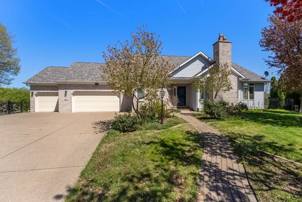 $474,900 | 4629 Willowwood Court, Davenport, IA 52807