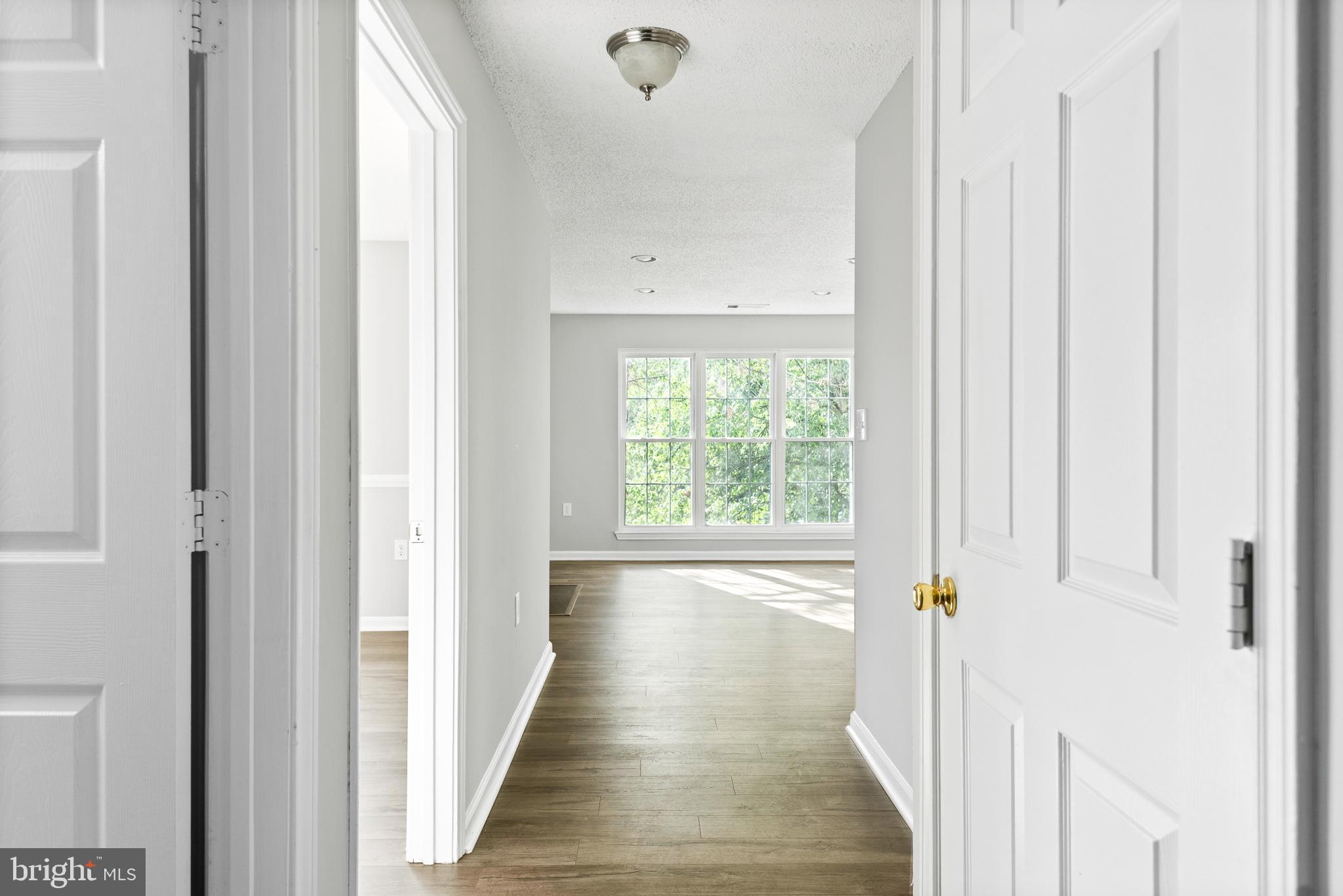 21029 Timber Ridge Terrace, Unit 203 Ashburn, VA 20147 - Photo 3 of 28 Foyer