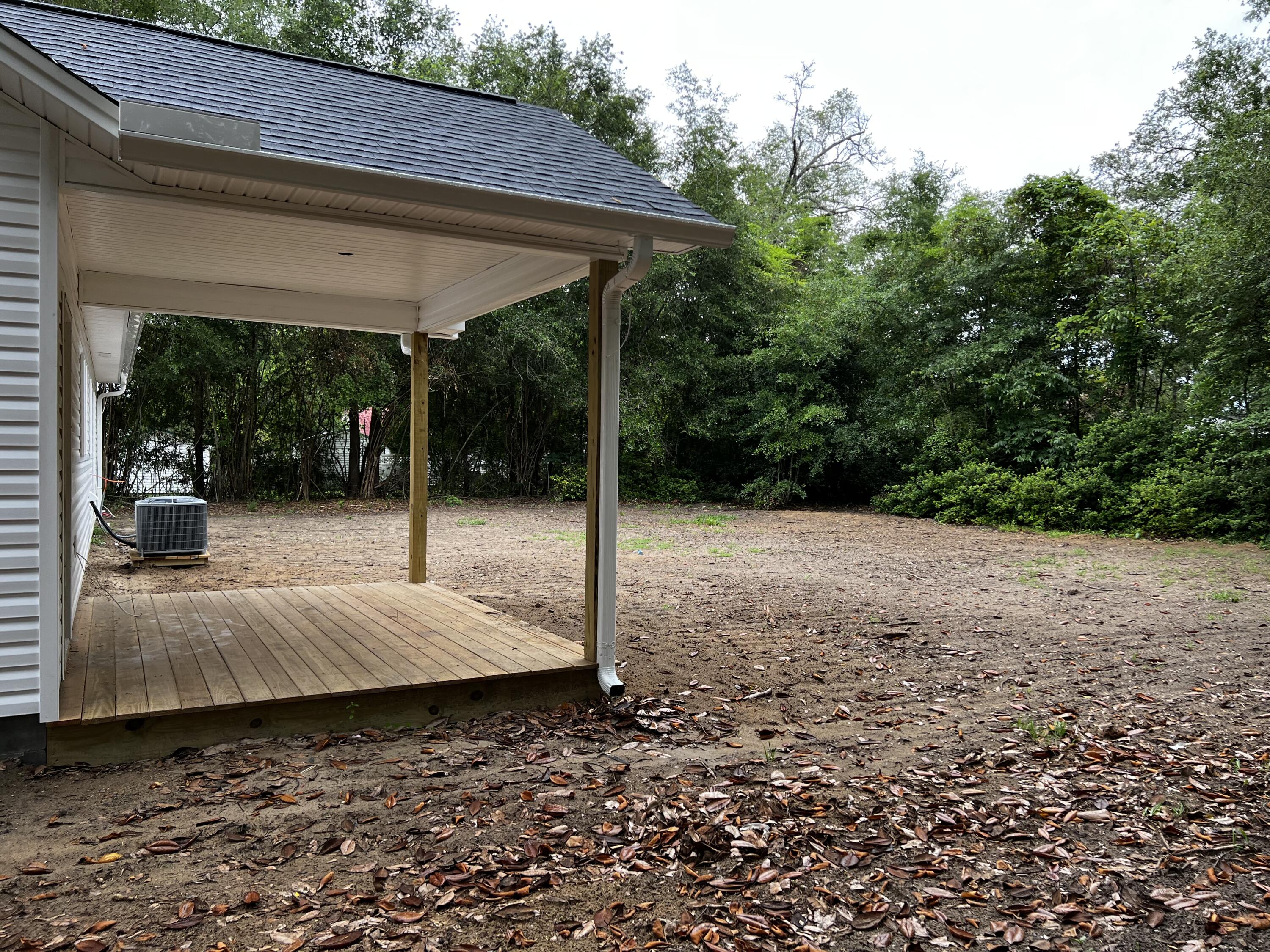 324 Warren Street Walterboro, SC 29488 - Photo 3 of 18 Rear