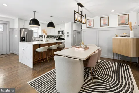 $1,100,000 | 2813 James Drive, Alexandria, VA 22303