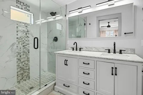 $1,100,000 | 2813 James Drive, Alexandria, VA 22303