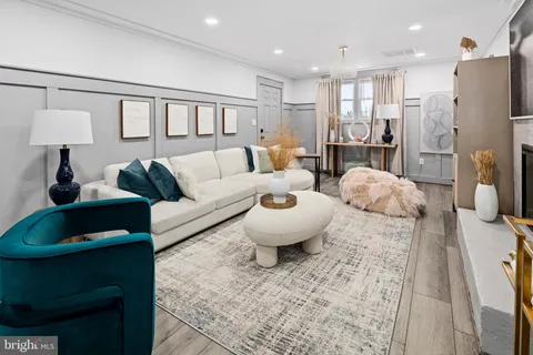 $1,100,000 | 2813 James Drive, Alexandria, VA 22303