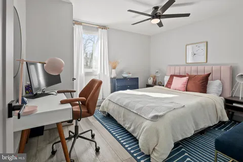 $1,100,000 | 2813 James Drive, Alexandria, VA 22303