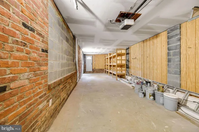 $1,100,000 | 2813 James Drive, Alexandria, VA 22303