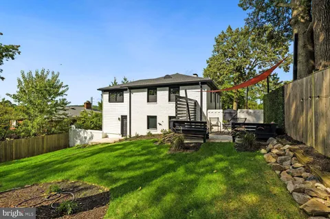 $1,100,000 | 2813 James Drive, Alexandria, VA 22303