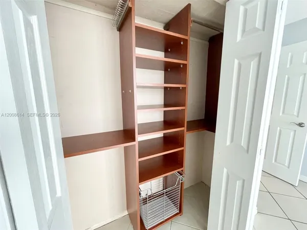 $3,300 | 600 Northeast 36th Street, Unit 801, Miami, FL 33137