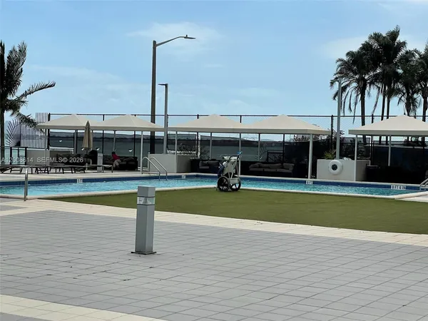 $3,300 | 600 Northeast 36th Street, Unit 801, Miami, FL 33137