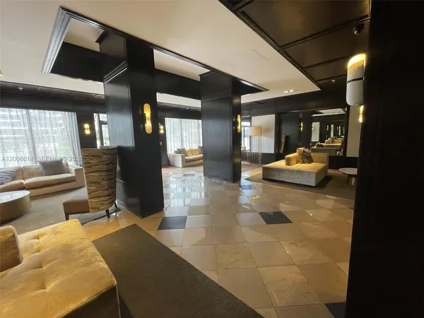 $3,300 | 600 Northeast 36th Street, Unit 801, Miami, FL 33137