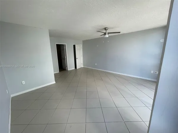 $3,300 | 600 Northeast 36th Street, Unit 801, Miami, FL 33137