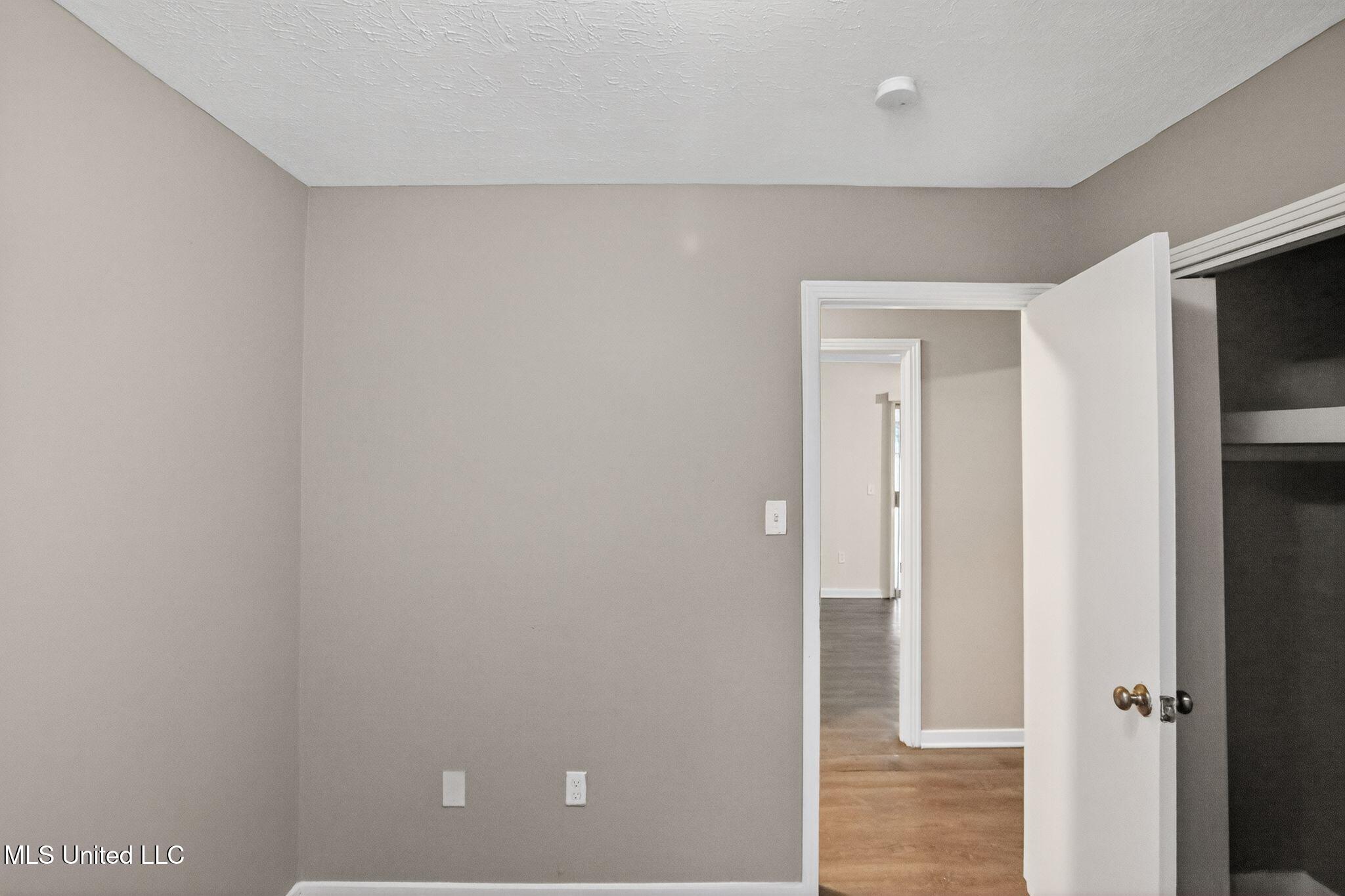 5742 Wild Flower Drive Jackson, MS 39209 - Photo 27 of 40 33_5742_Wild_Flower_Dr_Jackson_MS_39209-