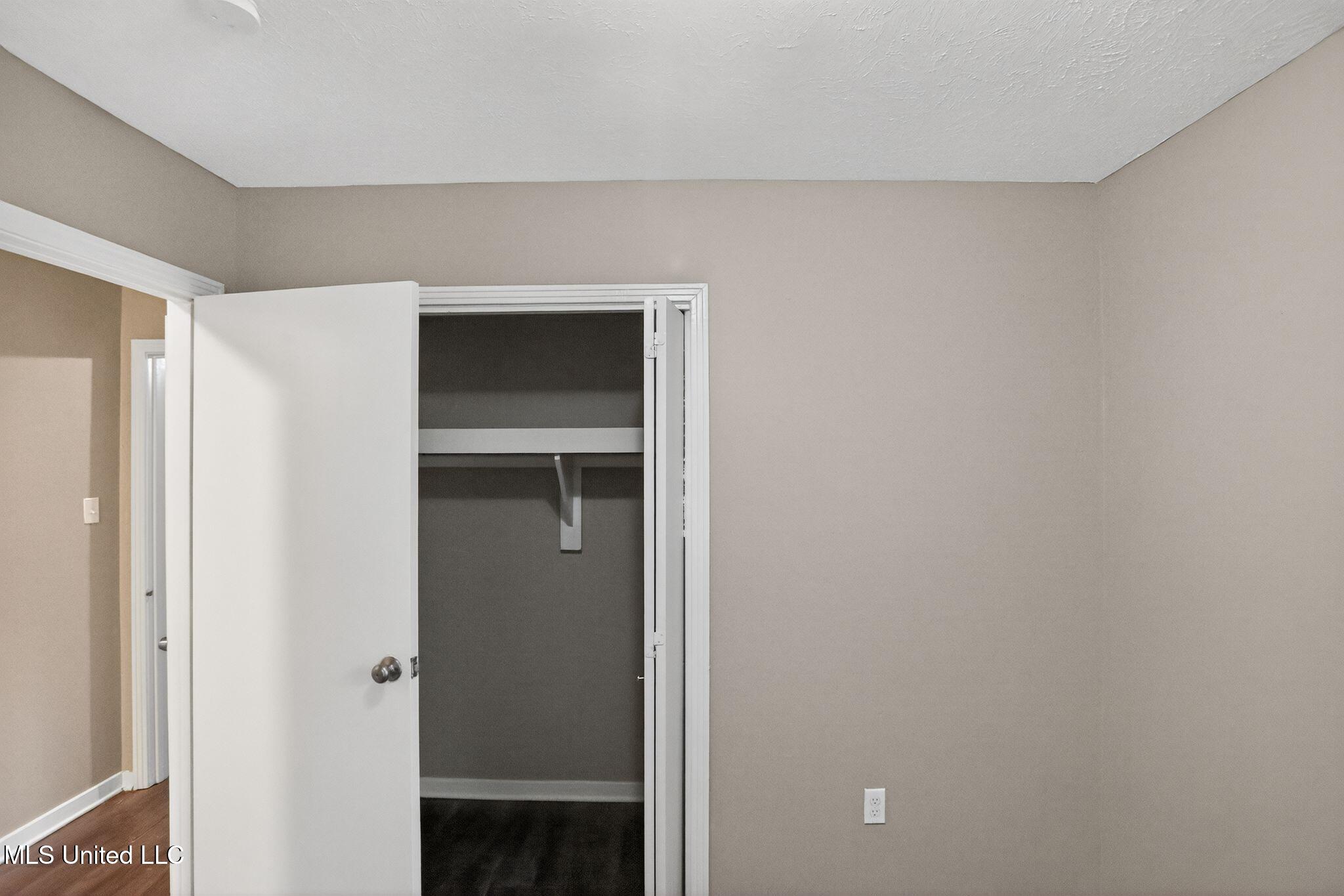 5742 Wild Flower Drive Jackson, MS 39209 - Photo 34 of 40 40_5742_Wild_Flower_Dr_Jackson_MS_39209-