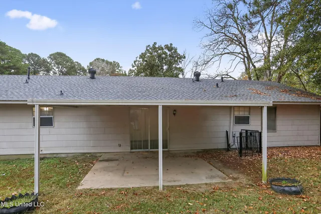 $94,900 | 5742 Wild Flower Drive, Jackson, MS 39209