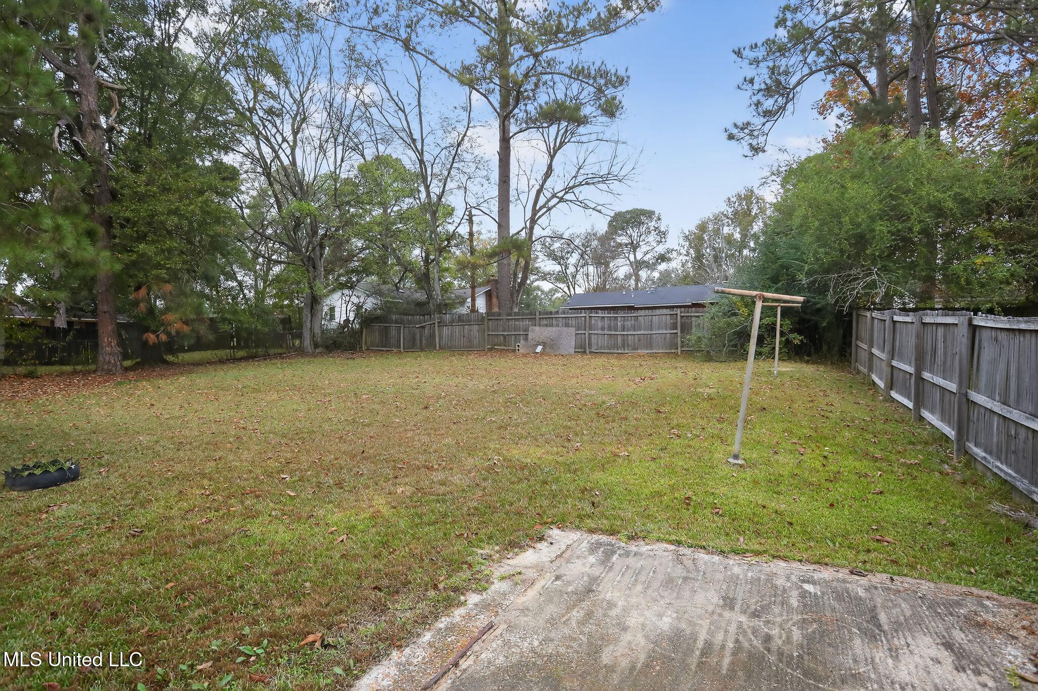 5742 Wild Flower Drive Jackson, MS 39209 - Photo 38 of 40 04_5742_Wild_Flower_Dr_Jackson_MS_39209-