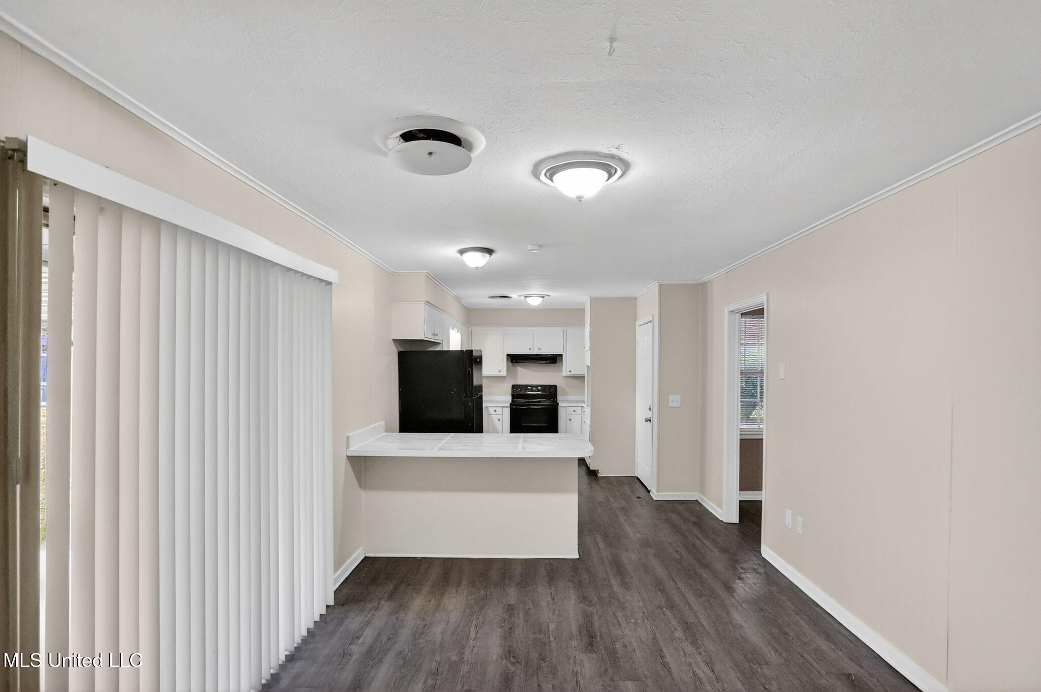 5742 Wild Flower Drive Jackson, MS 39209 - Photo 9 of 40 17_5742_Wild_Flower_Dr_Jackson_MS_39209-