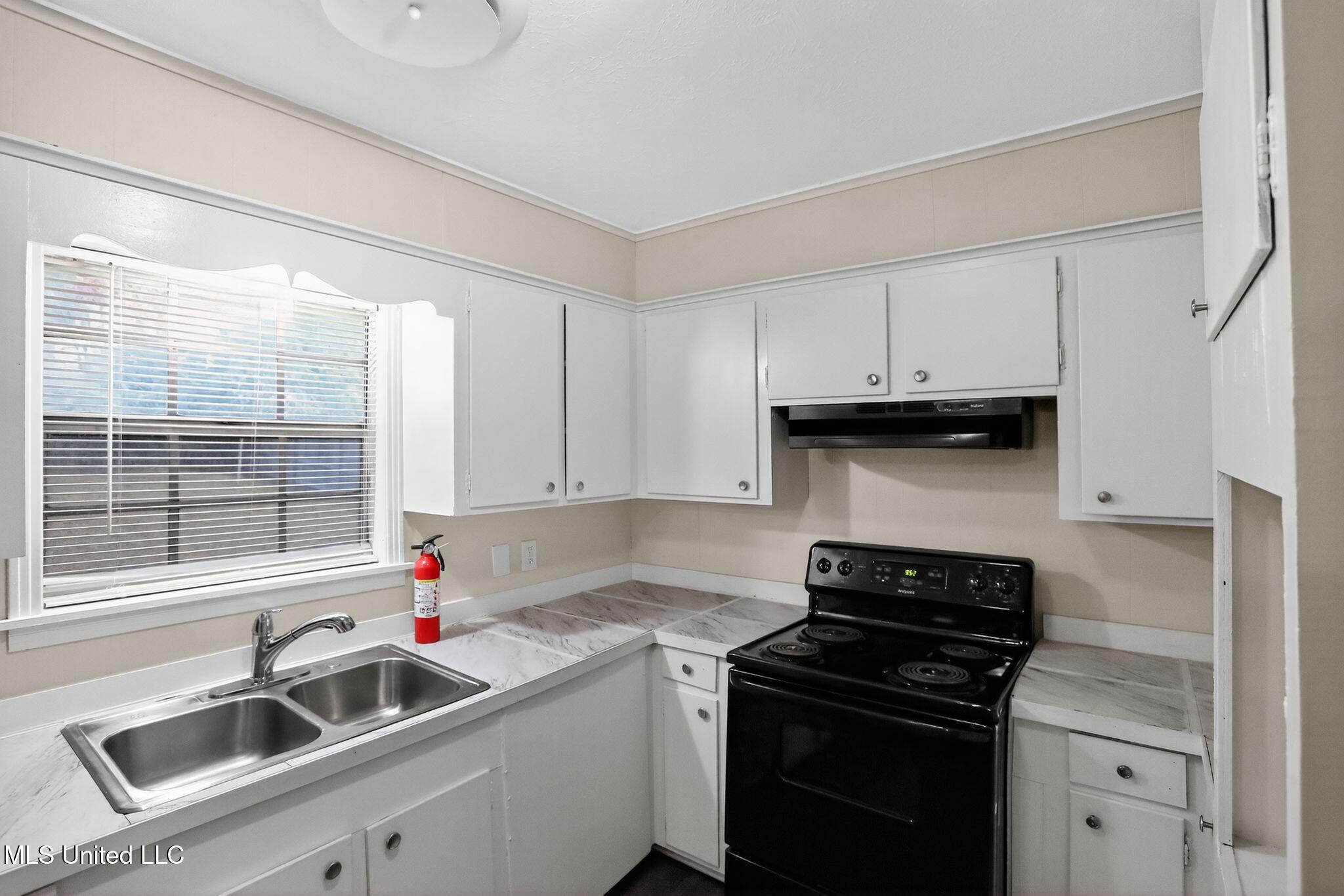 5742 Wild Flower Drive Jackson, MS 39209 - Photo 10 of 40 18_5742_Wild_Flower_Dr_Jackson_MS_39209-