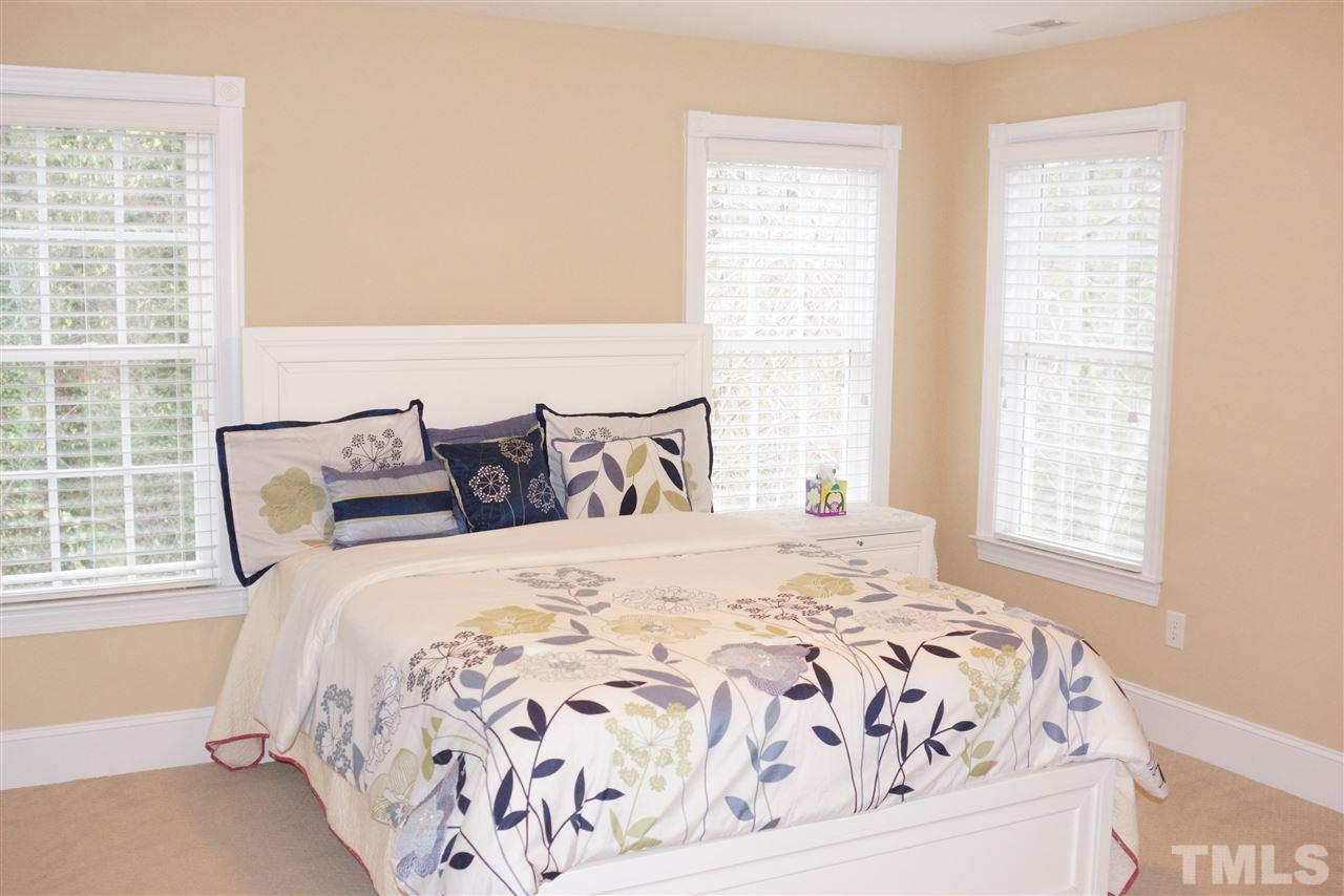 1105 Hobson Court Raleigh, NC 27607 - Photo 18 of 25 Gallery Image 18