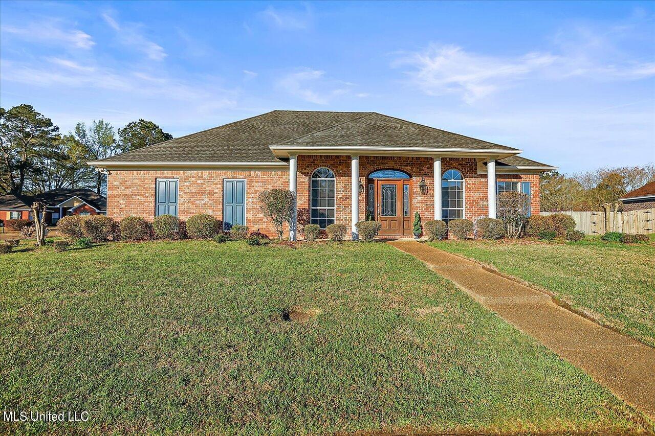 164 Raulston Drive Byram, MS 39272 - Photo 1 of 36 Front of the house
