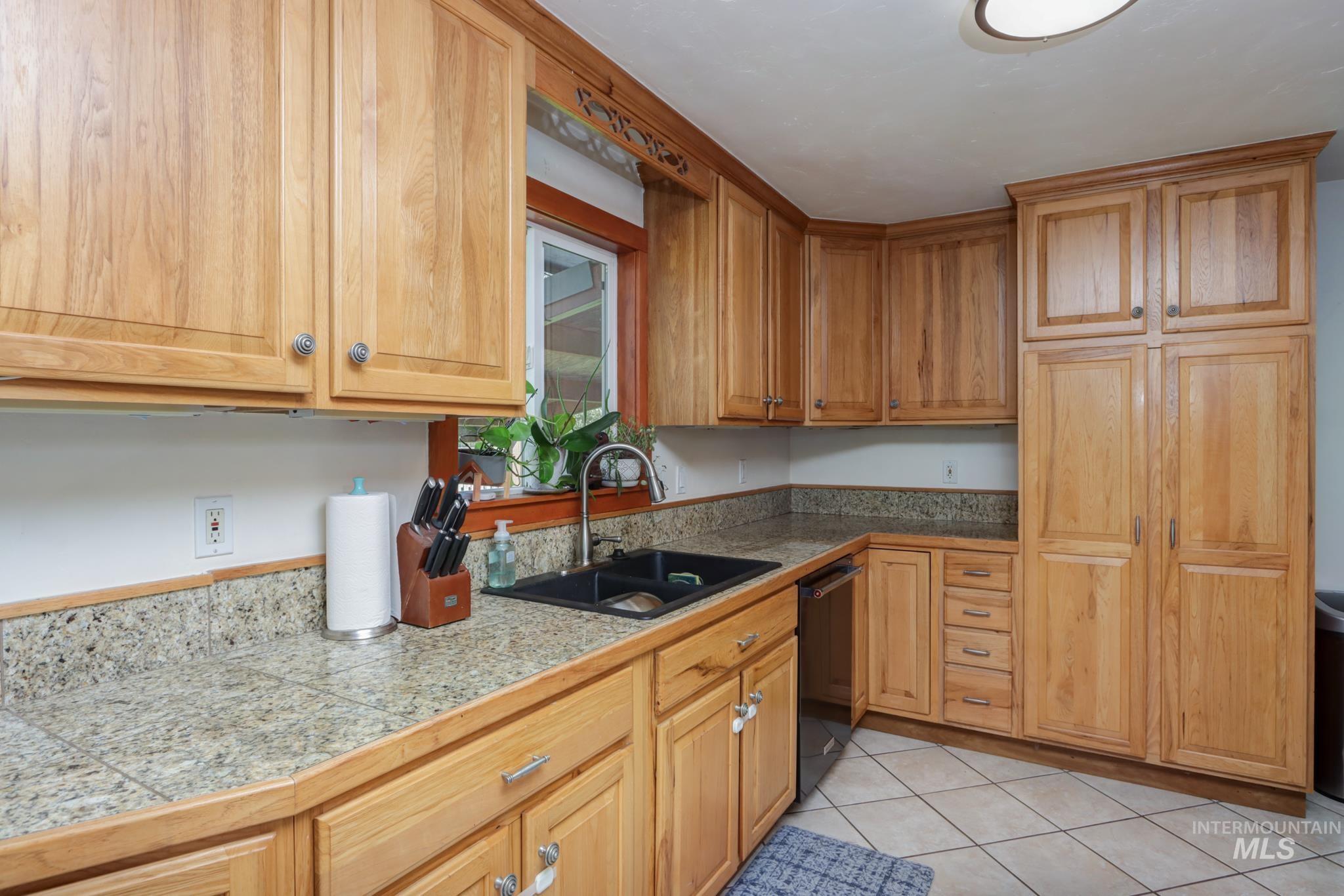 26519 Powers Road Parma, ID 83660 - Photo 9 of 50 Gallery Image 9