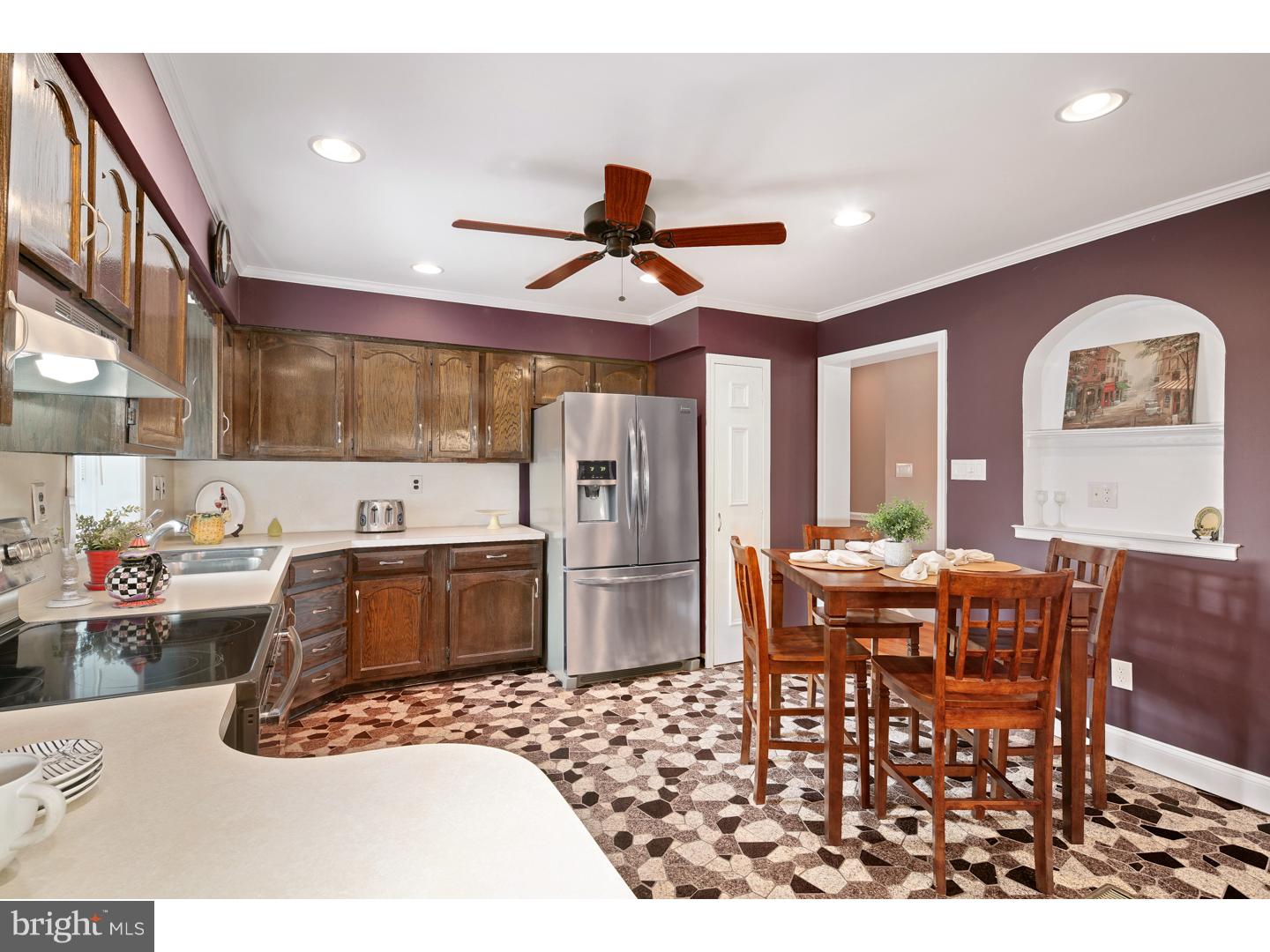9 Briarhill Road Berlin, NJ 08009 - Photo 11 of 25 Kitchen