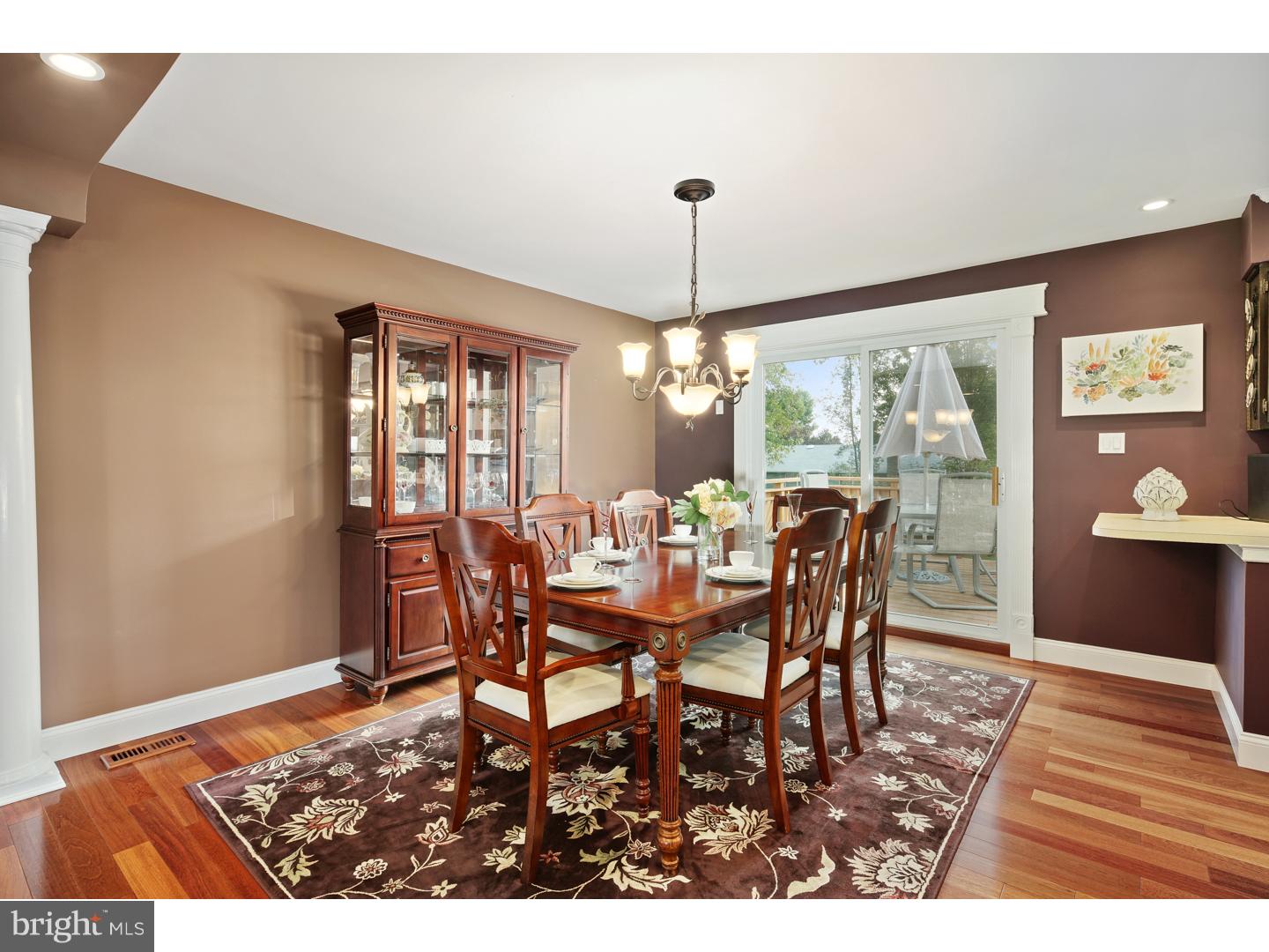 9 Briarhill Road Berlin, NJ 08009 - Photo 10 of 25 Dining Room