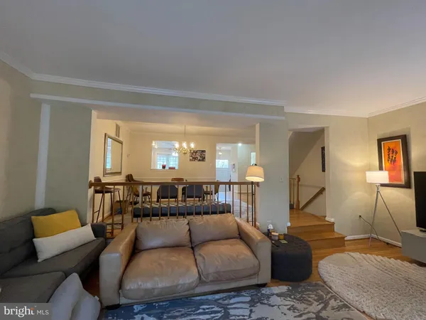 $4,250 | 6 South Montague Street, Arlington, VA 22204