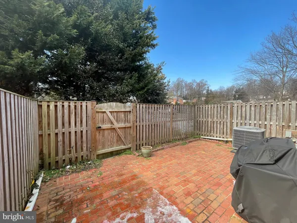 $4,250 | 6 South Montague Street, Arlington, VA 22204