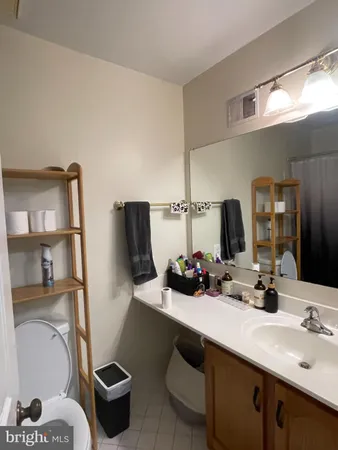 $4,250 | 6 South Montague Street, Arlington, VA 22204