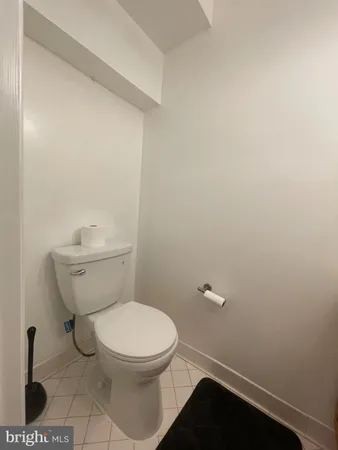 $4,250 | 6 South Montague Street, Arlington, VA 22204