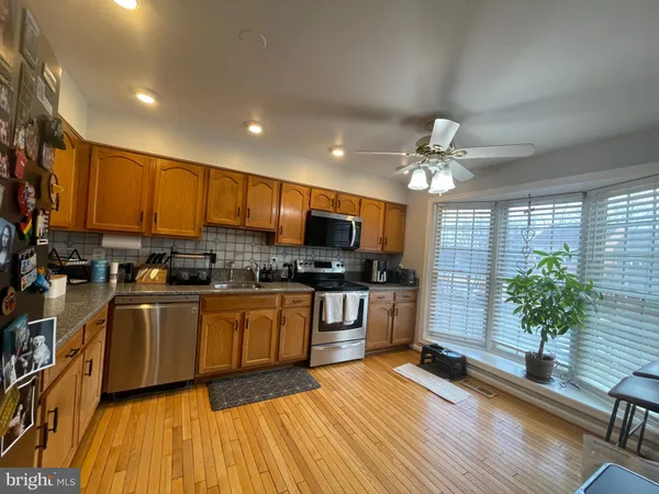 $4,250 | 6 South Montague Street, Arlington, VA 22204