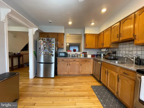 $4,250 | 6 South Montague Street, Arlington, VA 22204