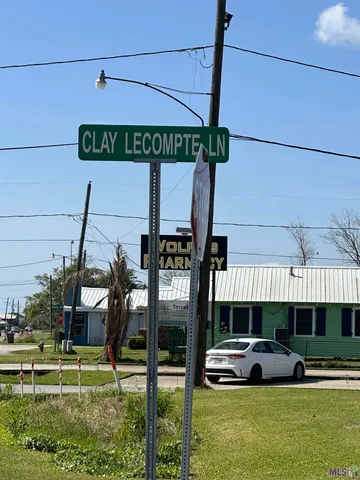 $30,000 | 5452 Highway 56, Chauvin, LA 70344