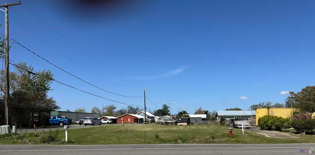 $30,000 | 5452 Highway 56, Chauvin, LA 70344