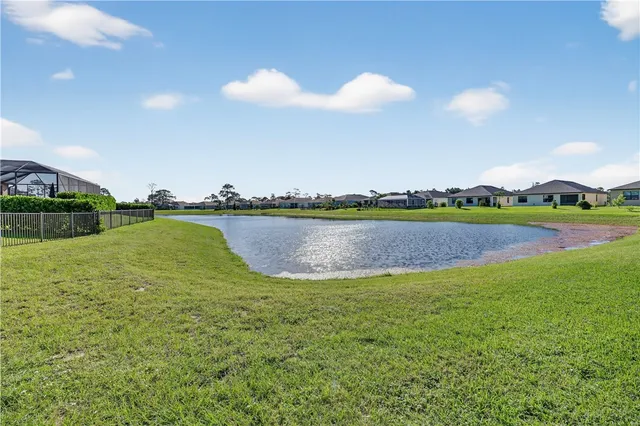 a view of a tennis court