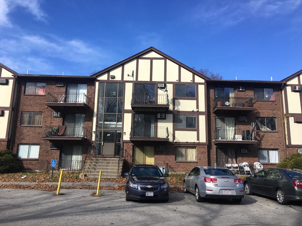 121 Whipple Street, Unit 25 Worcester, MA 01610 - Photo 1 of 1